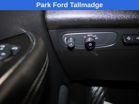 Used 2021 Buick Envision Essence w/ Technology Package I AWD/4WD image 18