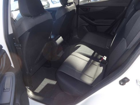 Used 2022 Subaru Crosstrek 2.0i image 11