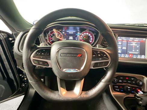 Used 2021 Dodge Challenger R/T Scat Pack w/ Dynamics Package image 17