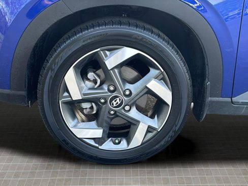 Certified 2023 Hyundai Venue Limited FWD image 44