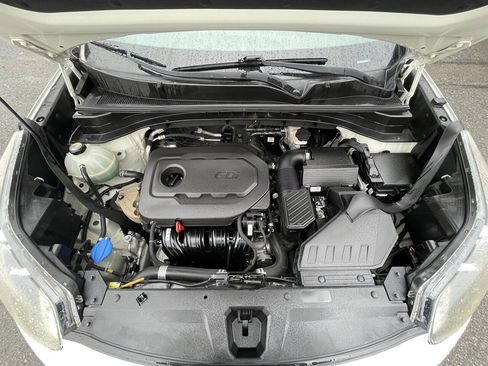 Used 2017 Kia Sportage LX image 8