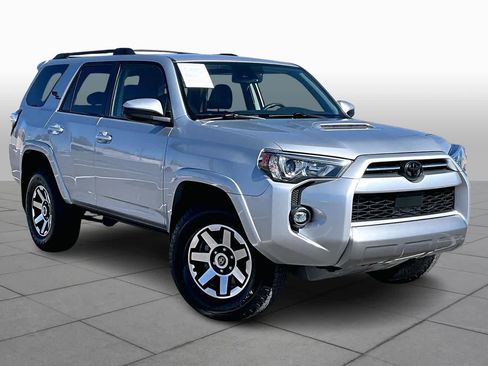 Used 2022 Toyota 4Runner TRD Off-Road image 3