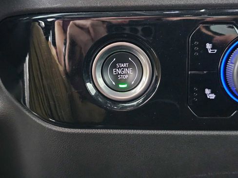 Used 2022 Chevrolet Silverado 1500 LT image 29