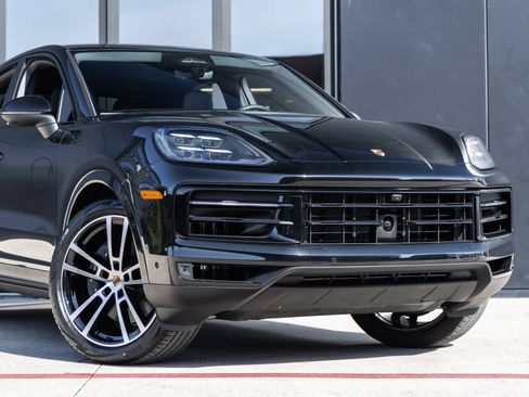 Certified 2026 Porsche Cayenne Coupe AWD/4WD image 9