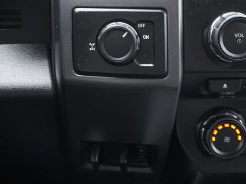 Used 2015 Ford F150 XLT RWD image 29