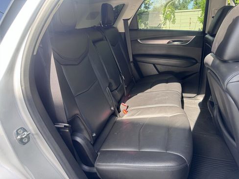 Used 2019 Cadillac XT5 Premium Luxury FWD image 17