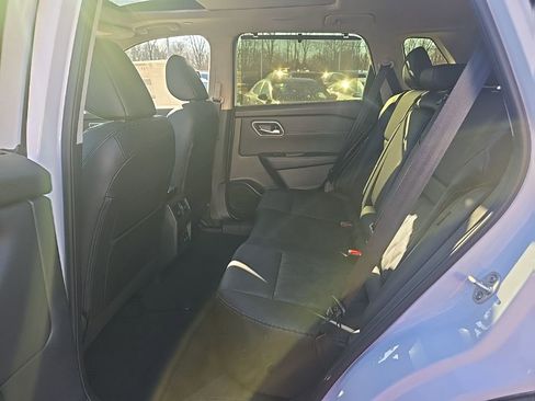 New 2026 Nissan Rogue Platinum w/ Platinum Premium Package image 36