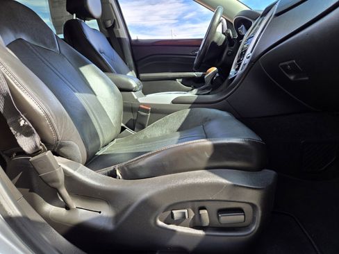 Used 2014 Cadillac SRX Luxury w/ Driver Awareness Package FWD image 13