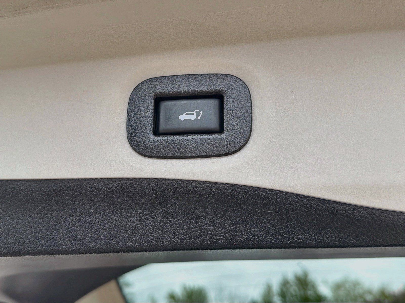 Used 2018 Nissan Rogue SV w/ Premium Package AWD/4WD image 31