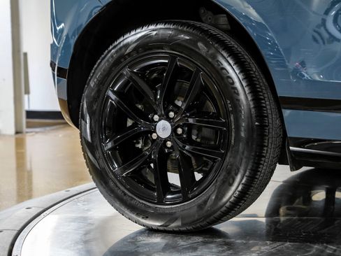 Used 2024 Land Rover Range Rover Evoque Dynamic SE image 59