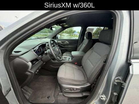 Certified 2023 Chevrolet Traverse LT FWD image 8