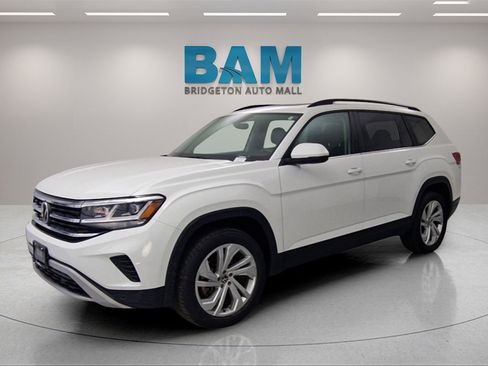 Used 2021 Volkswagen Atlas SE w/ Panoramic Sunroof Package image 3