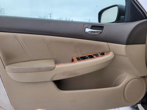 Used 2005 Honda Accord EX-L image 13
