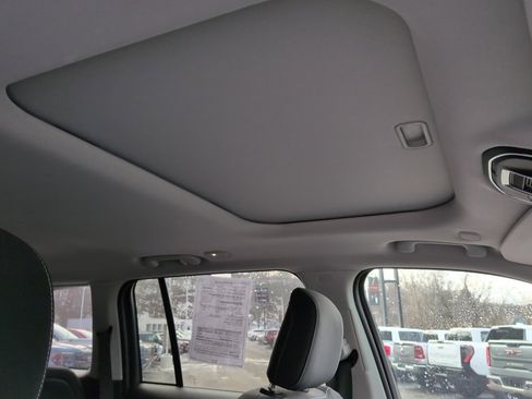 Used 2024 Jeep Grand Cherokee Laredo X w/ Trailer Tow Package image 18