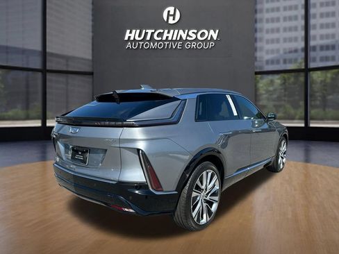 Certified 2024 Cadillac Lyriq Luxury RWD image 7