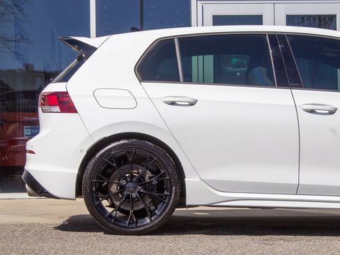 Used 2025 Volkswagen Golf R AWD/4WD image 6
