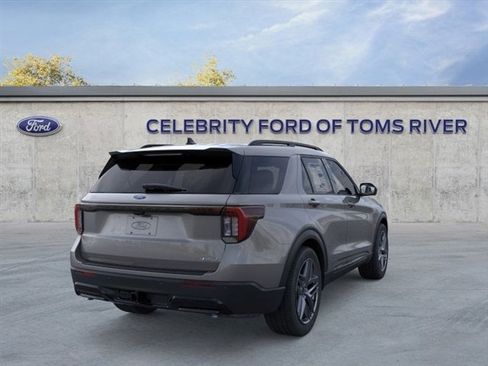 New 2026 Ford Explorer ST-Line w/ ST-Line Street Pack image 8