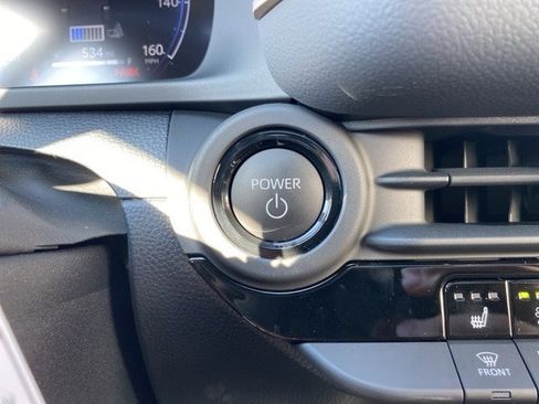 New 2025 Toyota Crown Signia image 37