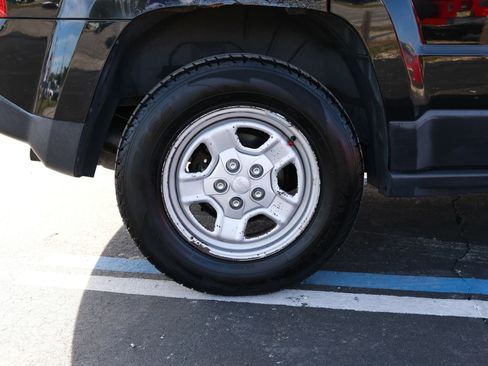 Used 2016 Jeep Patriot Sport w/ Power Value Group image 17