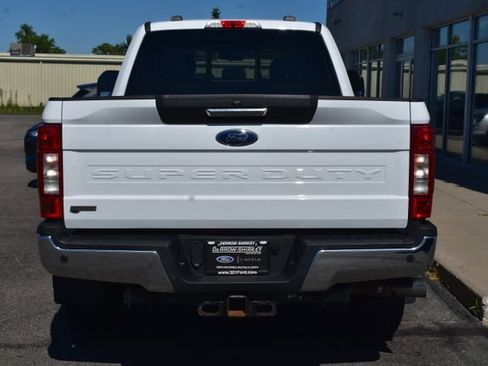 Used 2022 Ford F350 XLT w/ XLT Premium Package AWD/4WD image 9