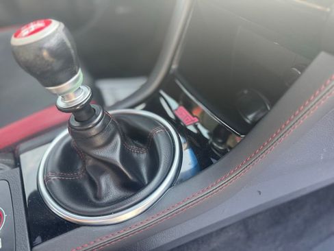 Used 2016 Subaru WRX STI Limited image 27