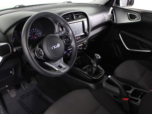 Used 2020 Kia Soul LX image 16