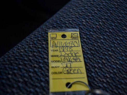 Used 1998 Dodge Dakota SLT image 34