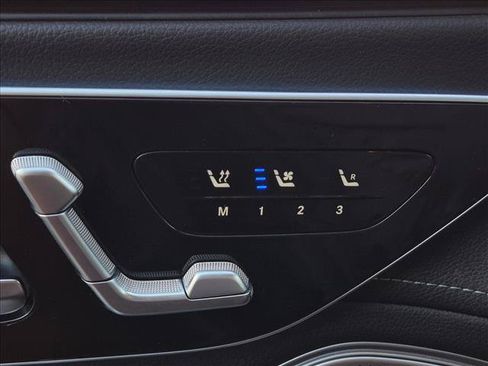 Used 2023 Mercedes-Benz EQS 580 4MATIC SUV image 18