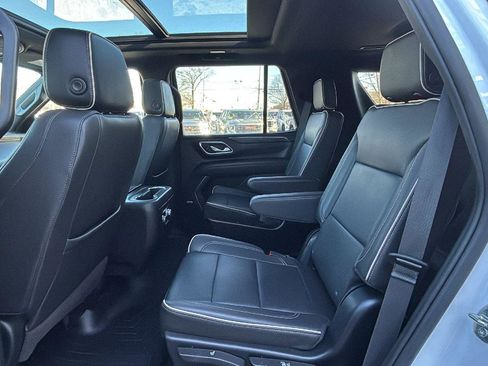 Certified 2023 GMC Yukon SLT w/ SLT Luxury Package image 30