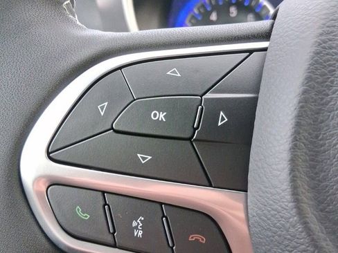 New 2026 Chrysler Pacifica Select image 41