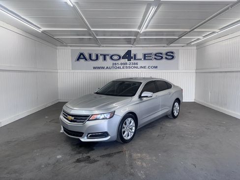 Used 2019 Chevrolet Impala LT FWD image 1