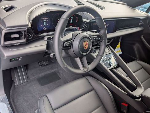 New 2026 Porsche Macan Electric image 4