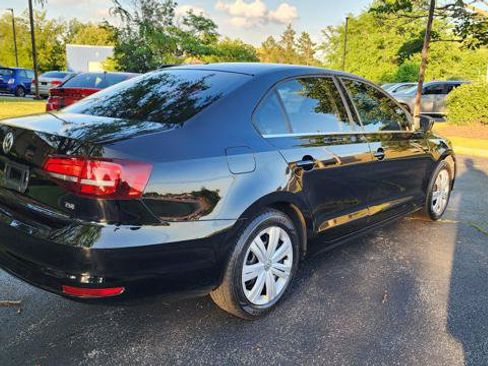 Used 2017 Volkswagen Jetta S FWD image 8