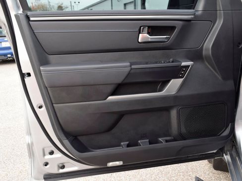 Used 2025 Toyota Tundra Platinum image 19