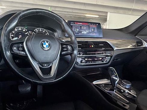 Used 2018 BMW 540i xDrive AWD/4WD image 23