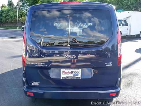Used 2016 Ford Transit Connect XLT image 7