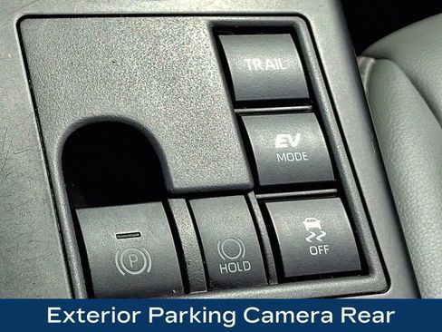 Used 2023 Toyota Highlander Bronze Edition AWD/4WD image 14