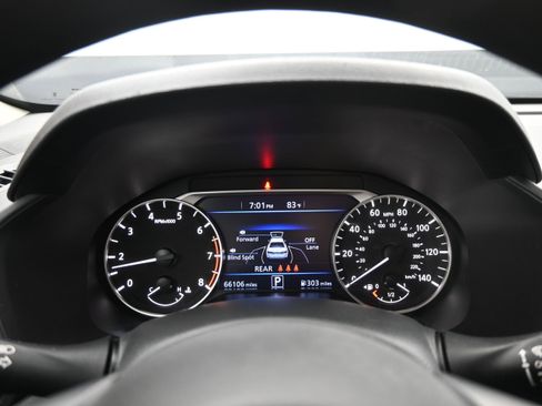 Used 2024 Nissan Altima 2.5 SV FWD image 13