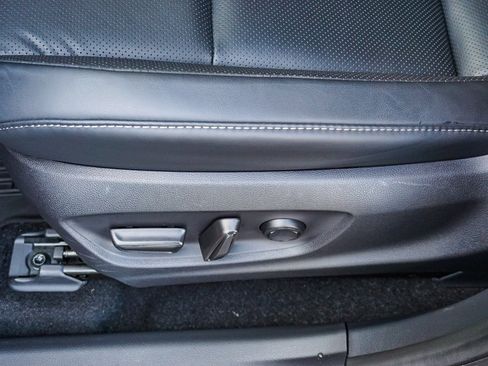 Used 2025 Toyota Crown Signia XLE image 20