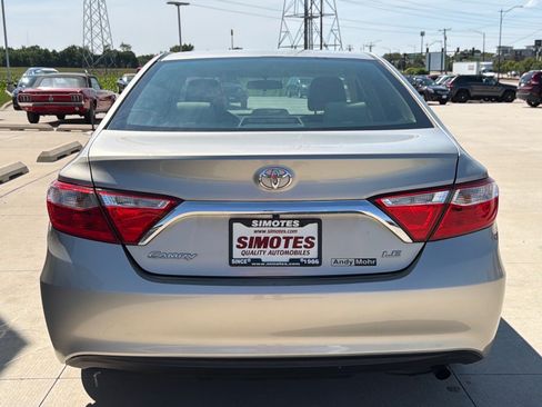 Used 2016 Toyota Camry LE FWD image 5