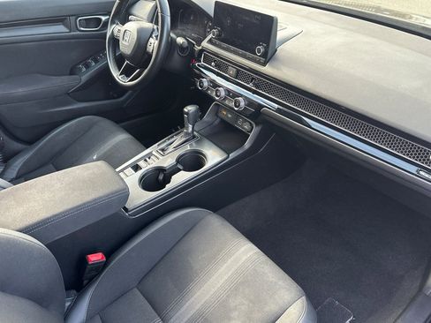 Used 2023 Honda Civic Sport image 17