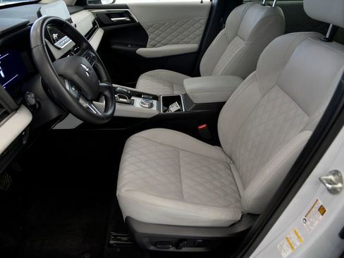 Used 2022 Mitsubishi Outlander SEL image 15