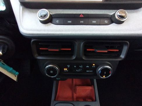 Used 2023 Ford Maverick XLT image 55