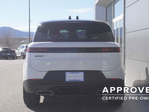 Used 2024 Land Rover Range Rover Sport SE image 6