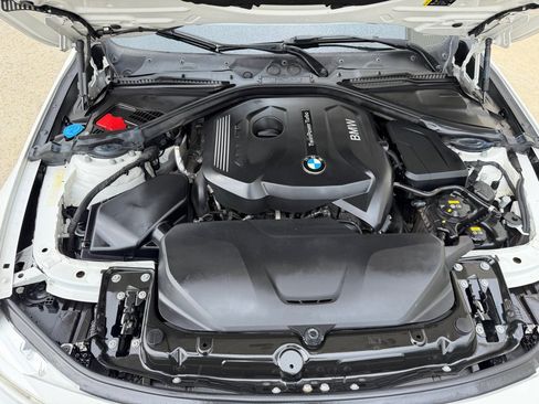 Used 2018 BMW 330i xDrive Sedan AWD/4WD image 25