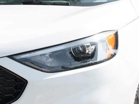 Used 2024 Ford Edge ST-Line w/ Class II Trailer Tow Package AWD/4WD image 3