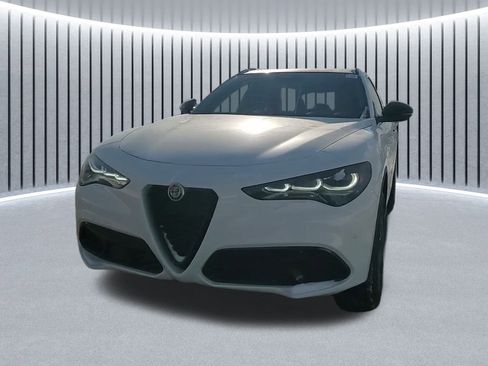 New 2025 Alfa Romeo Stelvio Sprint image 15