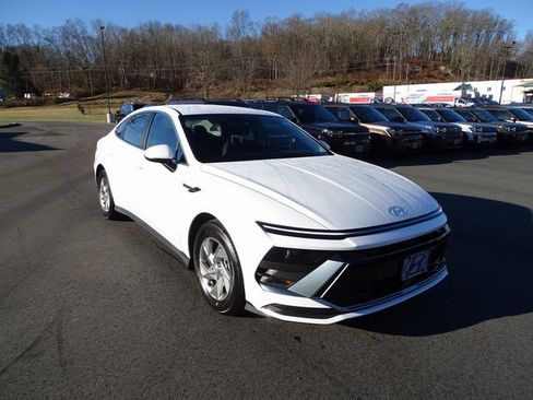 New 2026 Hyundai Sonata SE image 1