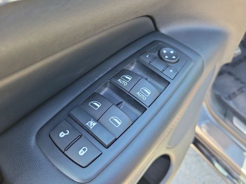 Used 2016 Jeep Grand Cherokee Limited 75th Anniversary image 25