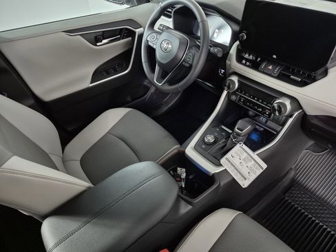 New 2025 Toyota RAV4 Limited image 35